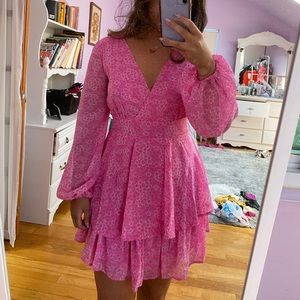 brand new dress with tags never worn only to take pictures in this dress